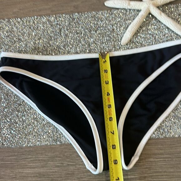 Athleta Clean Bound Bottom women’s swim bikini Black White Large NEW 🏊 🏝️ - Picture 5 of 7